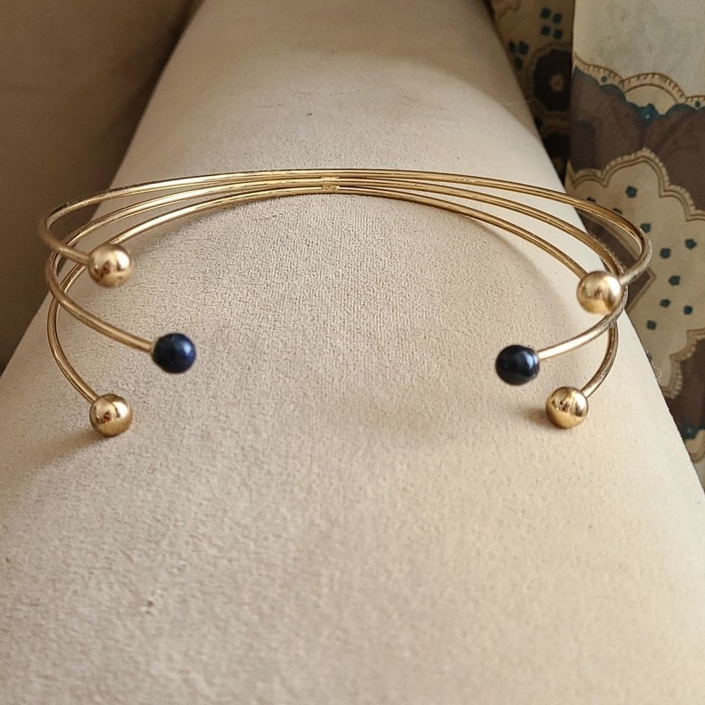 Elegant Gold and Blue Women's Necklace